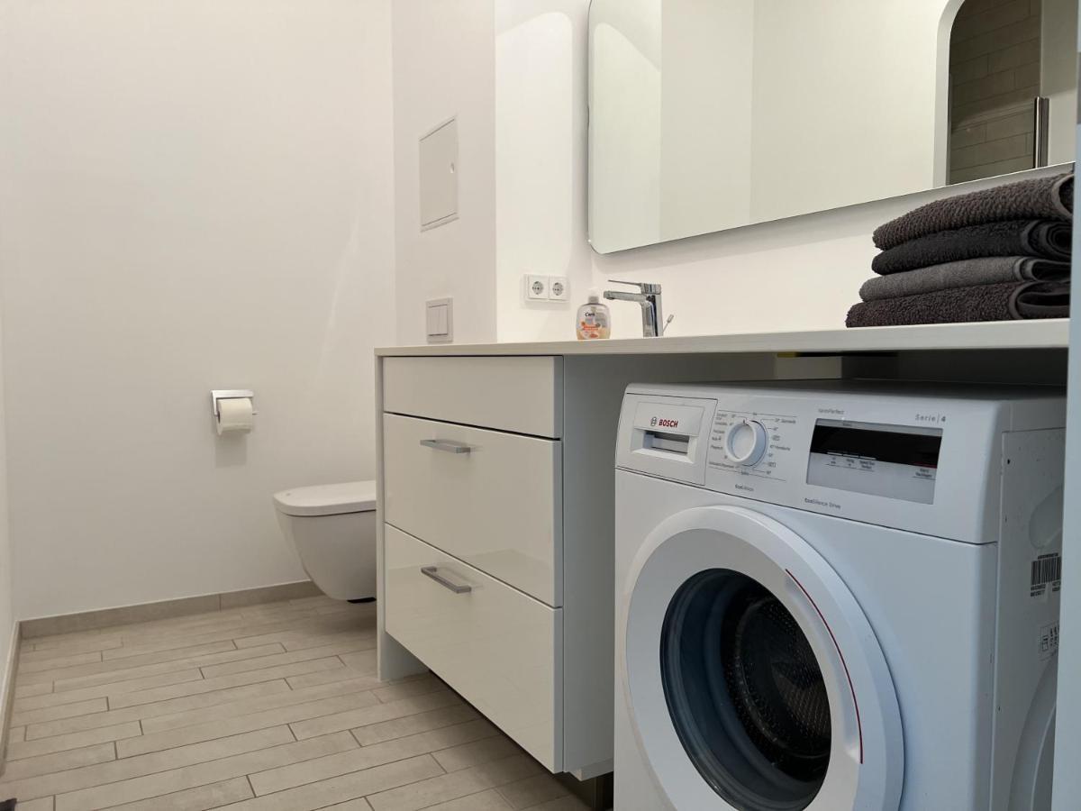 Luxury Waterfront Apartment Berlin Extérieur photo